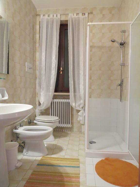 Residence Liana Albisanoトッリ・デル・ベーナコ エクステリア 写真